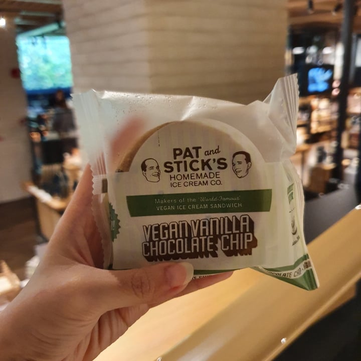 photo of The Pat and Stick Homemade Co. Vegan Vanilla Chocolate Chip Ice Cream Sandwich  shared by @ybgfry on  08 Oct 2020 - review