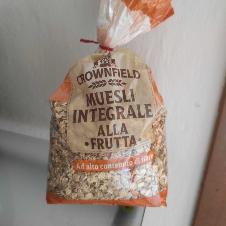 photo of Crownfield Müesli integrale alla frutta shared by @mariastaccatochiara on  11 Jul 2022 - review