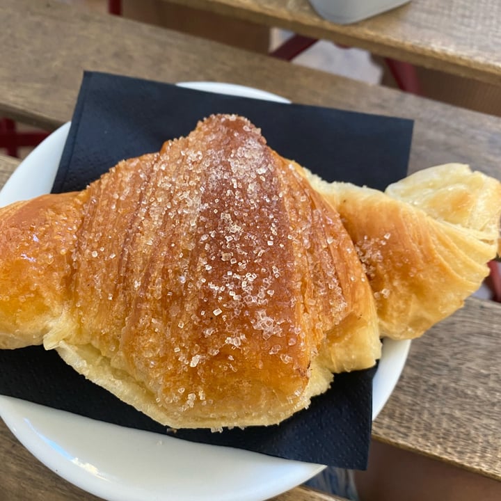 review photo of Pop's Roma Cornetto Vegan shared by @mno on 08 Apr 2022 - review