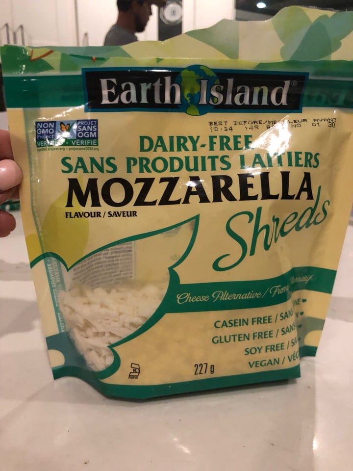 review photo of Earth Island Vegan Mozzarella Shreds shared by @meganmostacci on 20 Aug 2019 - review