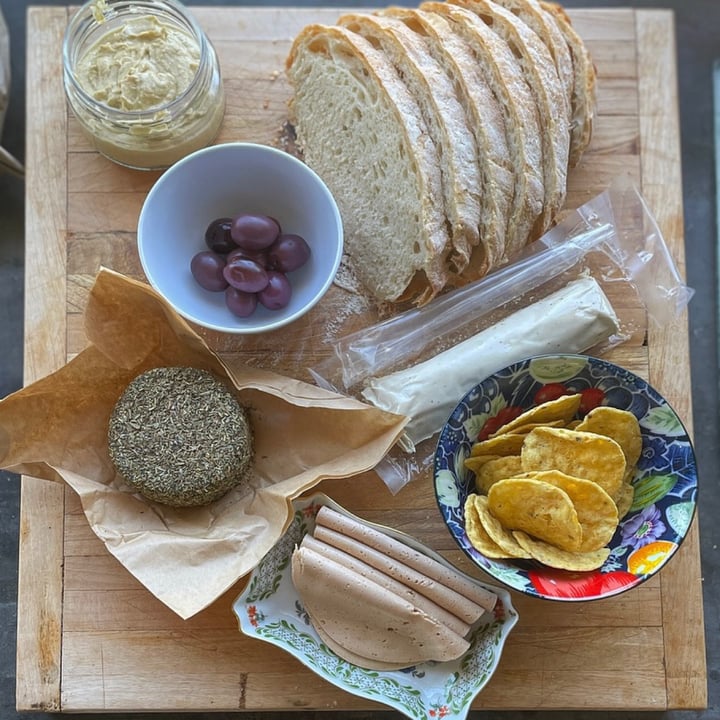 photo of Utopia Foods Mixed Herbs Cashew Nut Cheese shared by @capetownvegan on  12 Oct 2021 - review