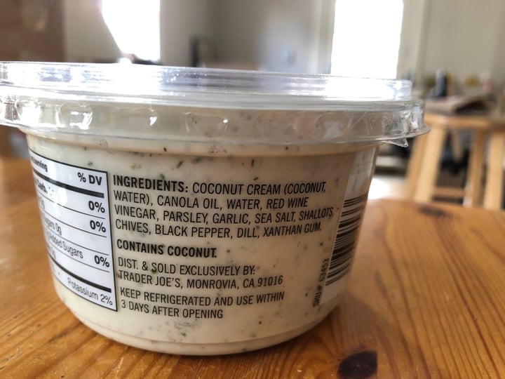 photo of Trader Joe's Vegan ranch dip shared by @katiewink on  22 Apr 2020 - review