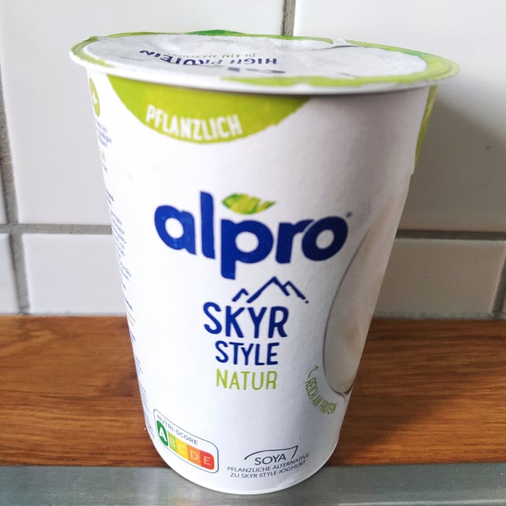 photo of Alpro Alpro Skyr Style Natur shared by @biancafurii on  19 Aug 2022 - review