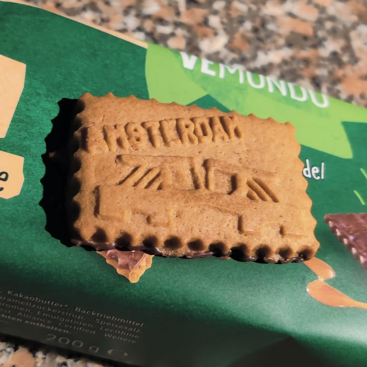 photo of Vemondo Vegan Cookies Dark Chocolate and Caramel shared by @sh4m on  25 Jan 2022 - review
