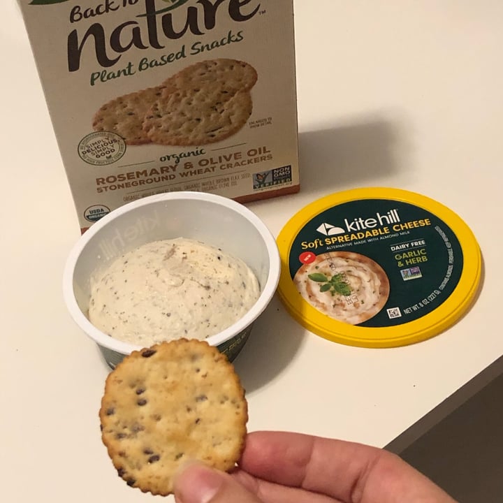 review photo of Back to Nature Rosemary & Olive Oil Stoneground Wheat Crackers shared by @forksandplants on 29 Mar 2021 - review