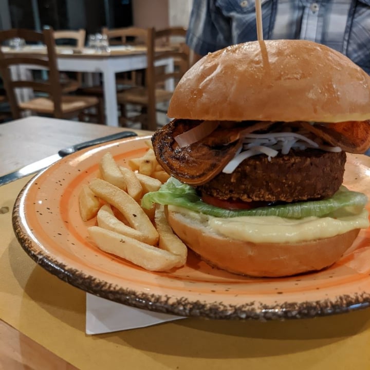 photo of Wow. Vegan Jones shared by @manuflo on  22 Sep 2020 - review