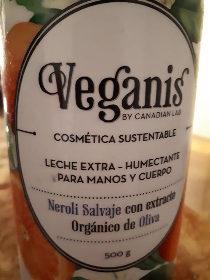 photo of Veganis LECHE EXTRA HUMECTANTE PARA PIERNAS Y CUERPO Pera Silvestre & Macadamia con extracto Orgánico de Oliva shared by @lauraliber on  16 Oct 2019 - review