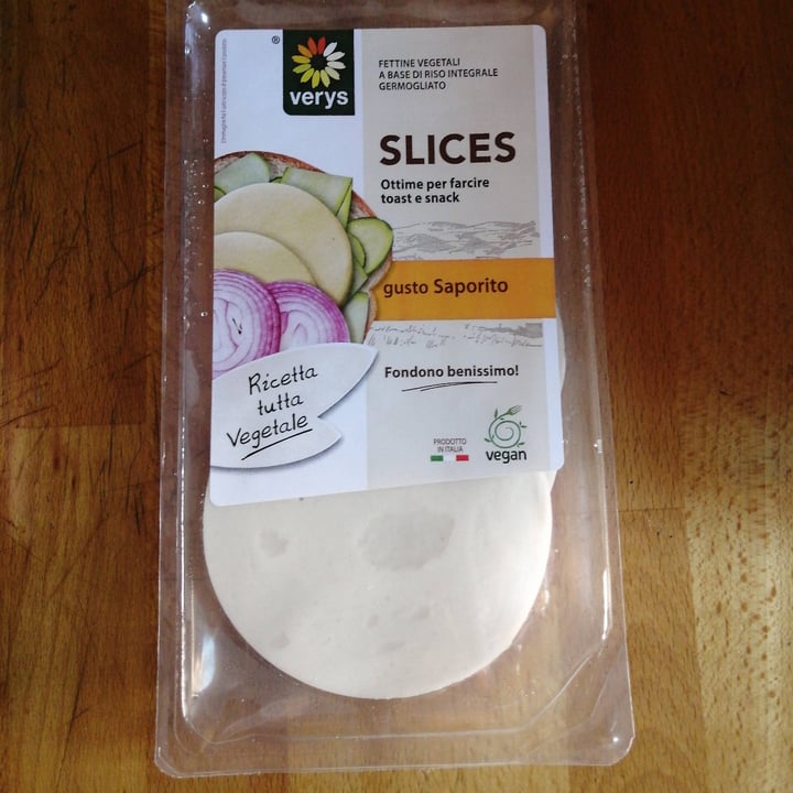 photo of Verys Slices gusto saporito shared by @azzurra on  30 Oct 2021 - review