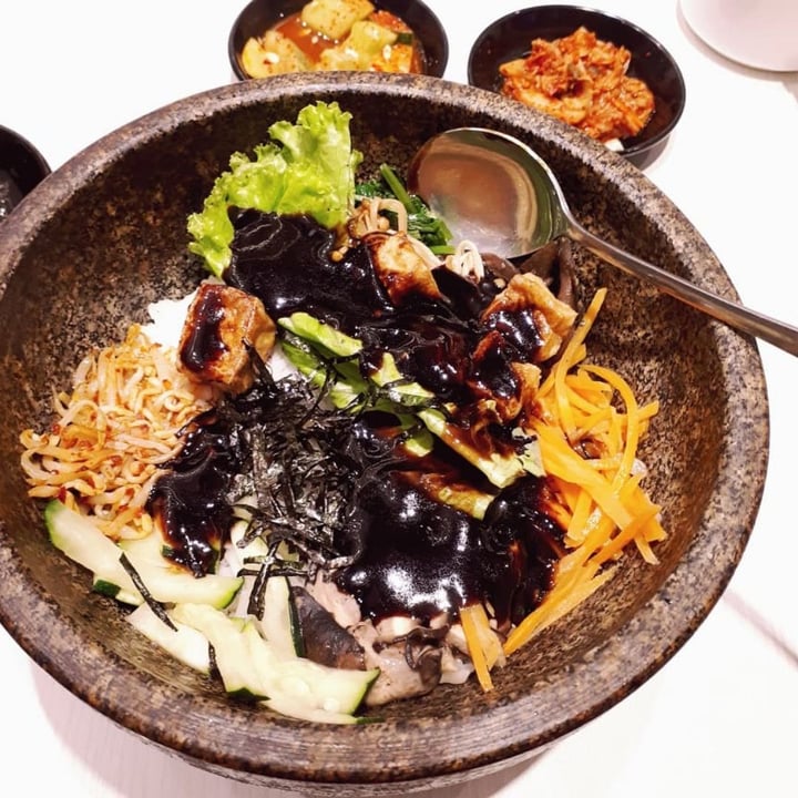 photo of Seoul Yummy - Puri Indah Mall Vegetarian Bibimbap shared by @kyndlyvegan on  23 Dec 2019 - review