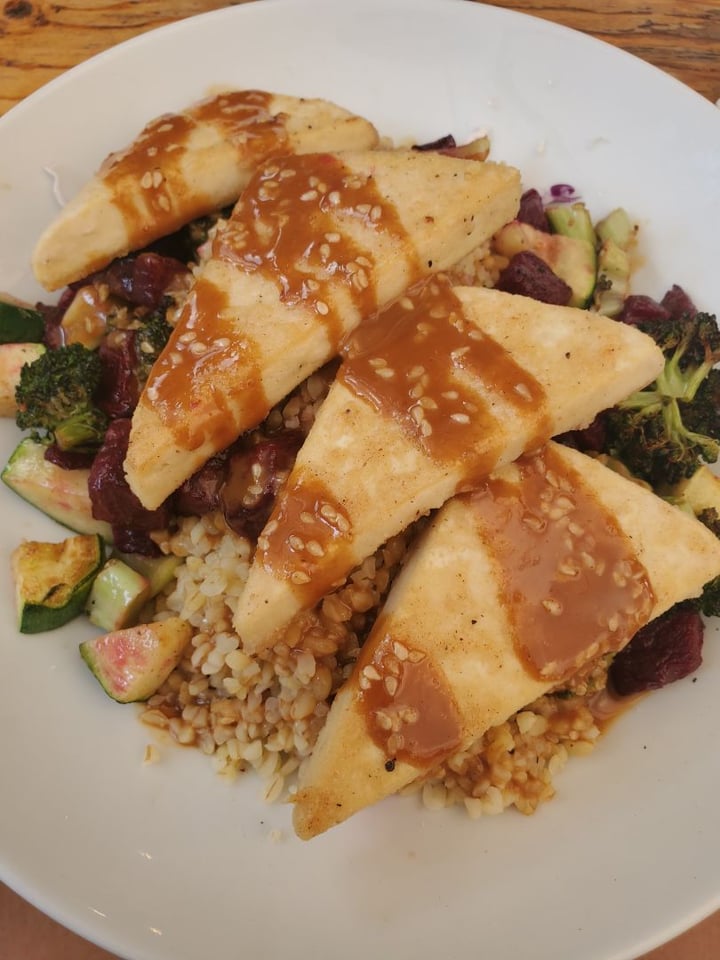review photo of CafeXoho Umani Bowl shared by @sophiewaldman on 08 Nov 2019 - review