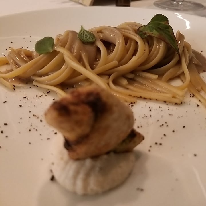 review photo of Antonio Chiodi Latini Cosa hai messo nel caffè shared by @veggyinside on 13 Dec 2021 - review