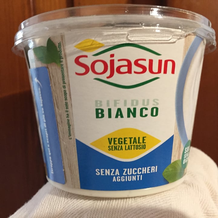 photo of Sojasun Bifidus Bianco Senza Zuccheri Aggiunti shared by @theplantbasedstudent on  02 Apr 2022 - review