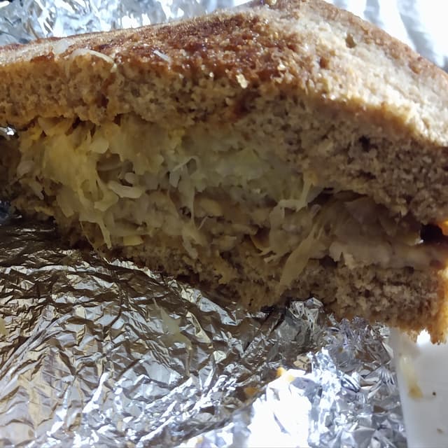 菜肴“Treetown Tempeh Reuben”的照片