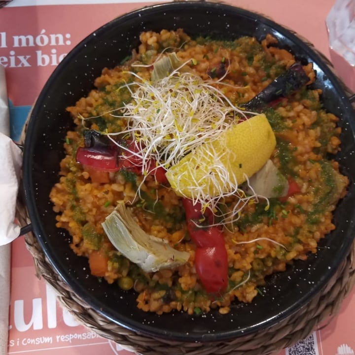 photo of Vegetalia Vegan Paella shared by @mlyse00 on  29 Jul 2021 - review