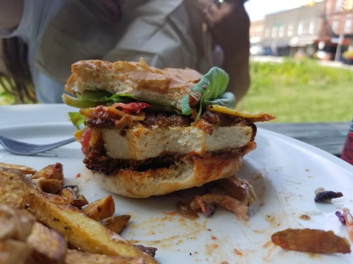 photo of Village Taco Buffalo Fried Chickun Deluxe Sandwich shared by @lizmaselli on  05 Aug 2019 - review