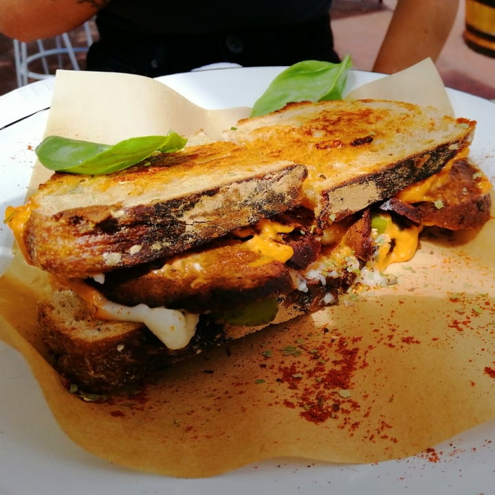 photo of Grumpy & Runt | Little Deli & Donuts Reuben Sandwich shared by @backtoroots on  10 Dec 2020 - review
