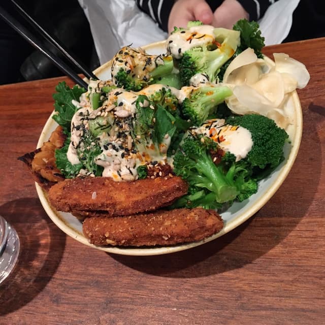 菜肴“Essential Greens Bowl”的照片