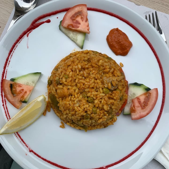 review photo of Veggie Garden Paella de verduras shared by @virginiareyg on 08 Dec 2020 - review