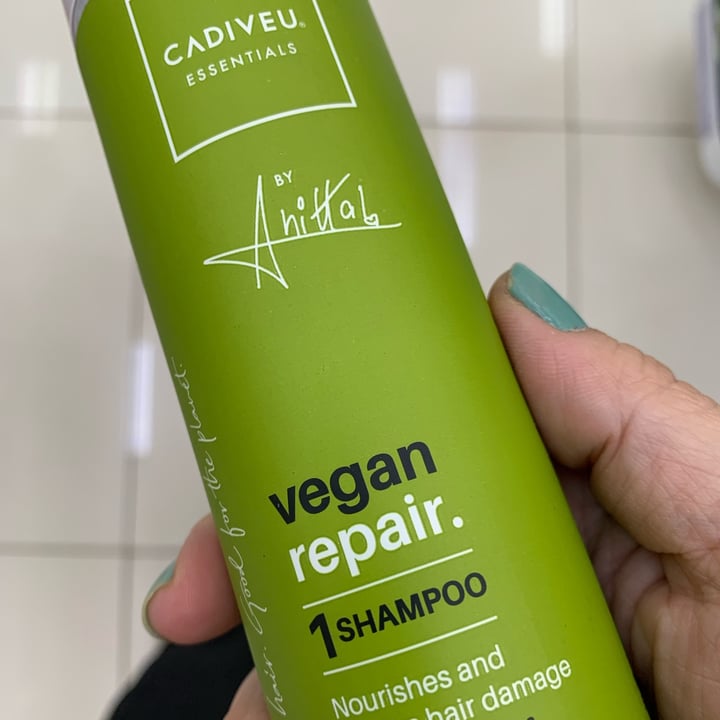 photo of cadiveu vegan repair shampoo shared by @isabellacene on  09 May 2022 - review