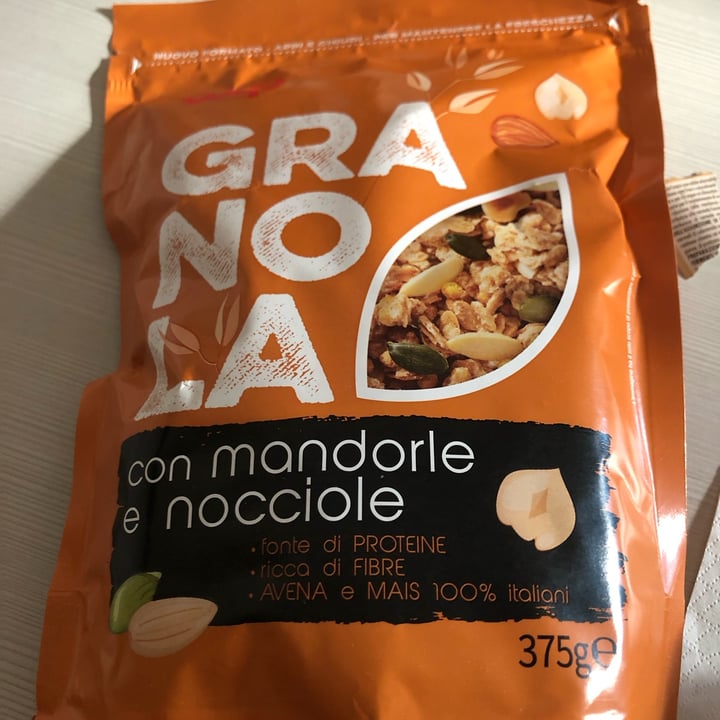 photo of Coop granola con mandorle e nocciole shared by @sofizaza on  13 Sep 2022 - review