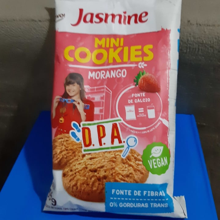 photo of Jasmine Cookies Integrais Amêndoas e Castanhas shared by @sandrafuzetto on  18 Apr 2022 - review