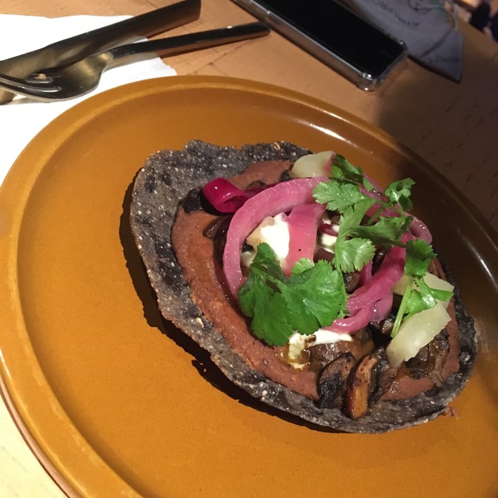 photo of Oleada Plant Based Taco Pastor shared by @lauchis on  22 Sep 2021 - review