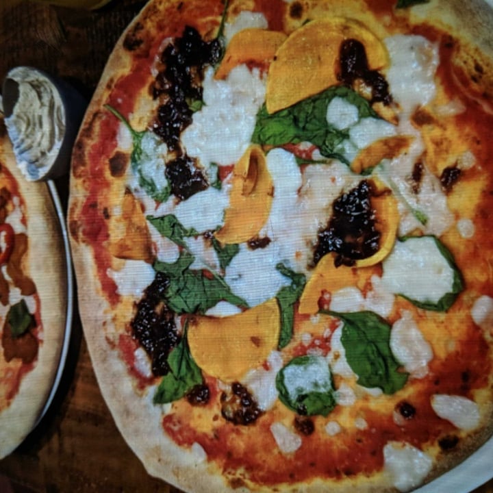 photo of Zizzi Welwyn Garden City Vegan Zucca (Classic) shared by @annaefenton on  04 Jan 2020 - review