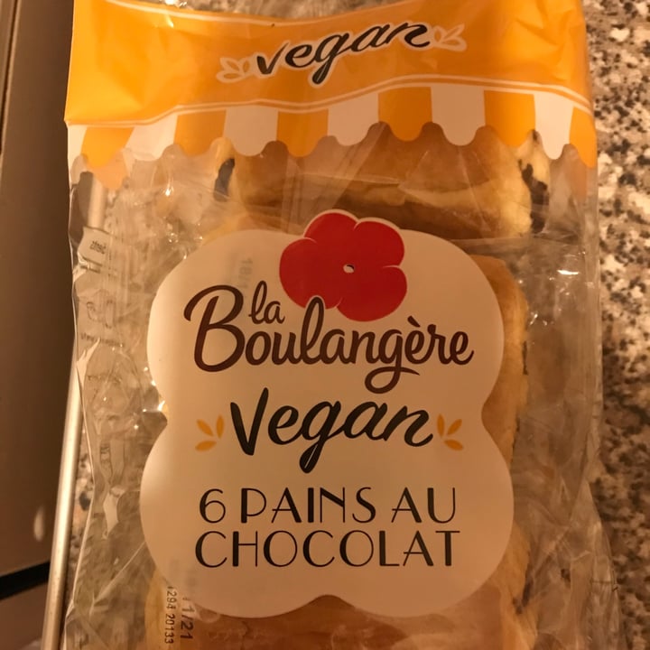 photo of La Boulangère 6 Pains Au Chocolate shared by @lennyb on  07 Dec 2021 - review