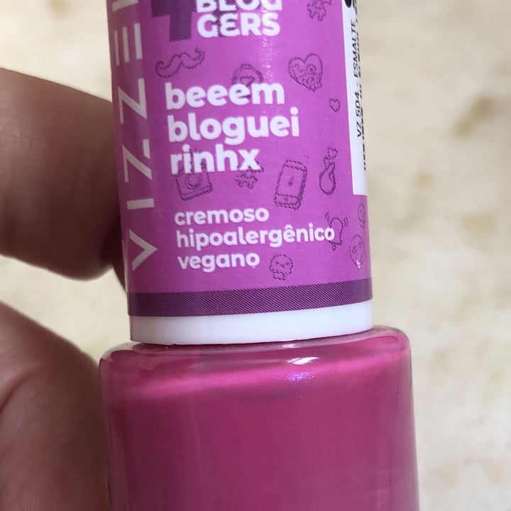 review photo of Vizzela Cosméticos Esmalte shared by @lyra-belacque on 11 May 2022 - review