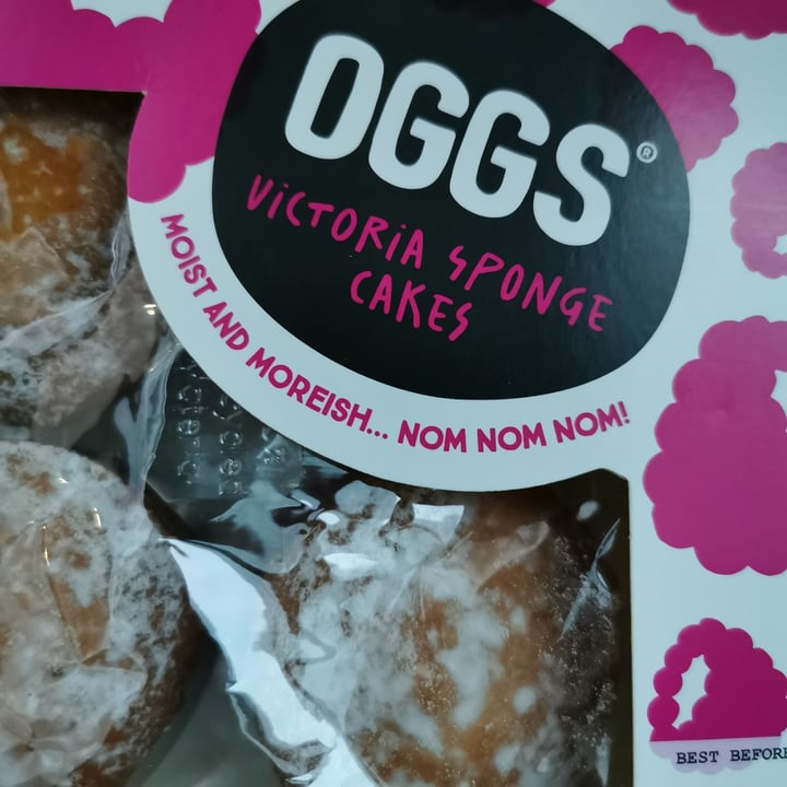 review photo of OGGS Victoria Sponge Cakes shared by @dhanipatel on 13 May 2021 - review