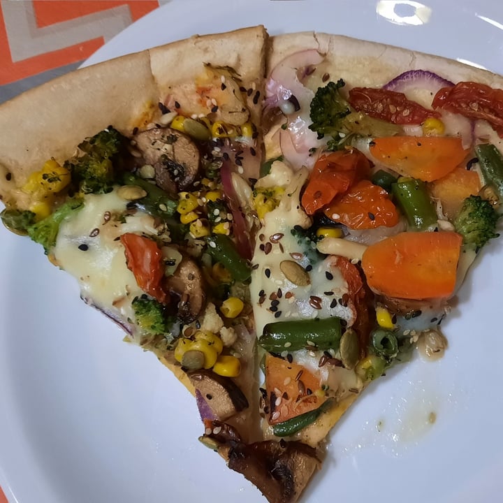 photo of Manush km 4 Pizza vegana shared by @paulitamonna on  21 Jul 2022 - review