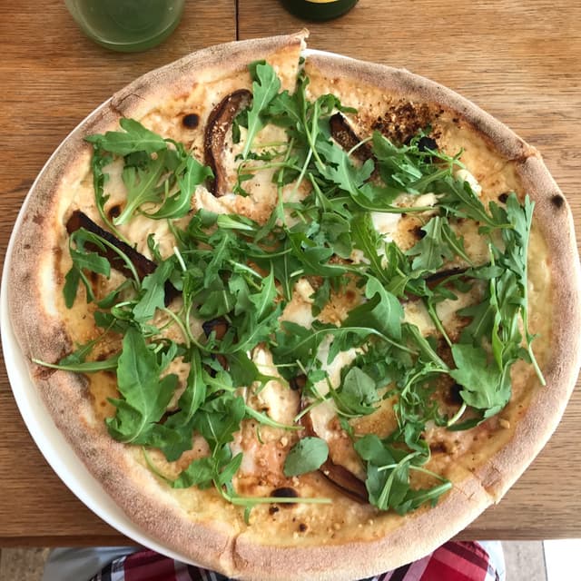 Photo of the dish “The Queen pizza”