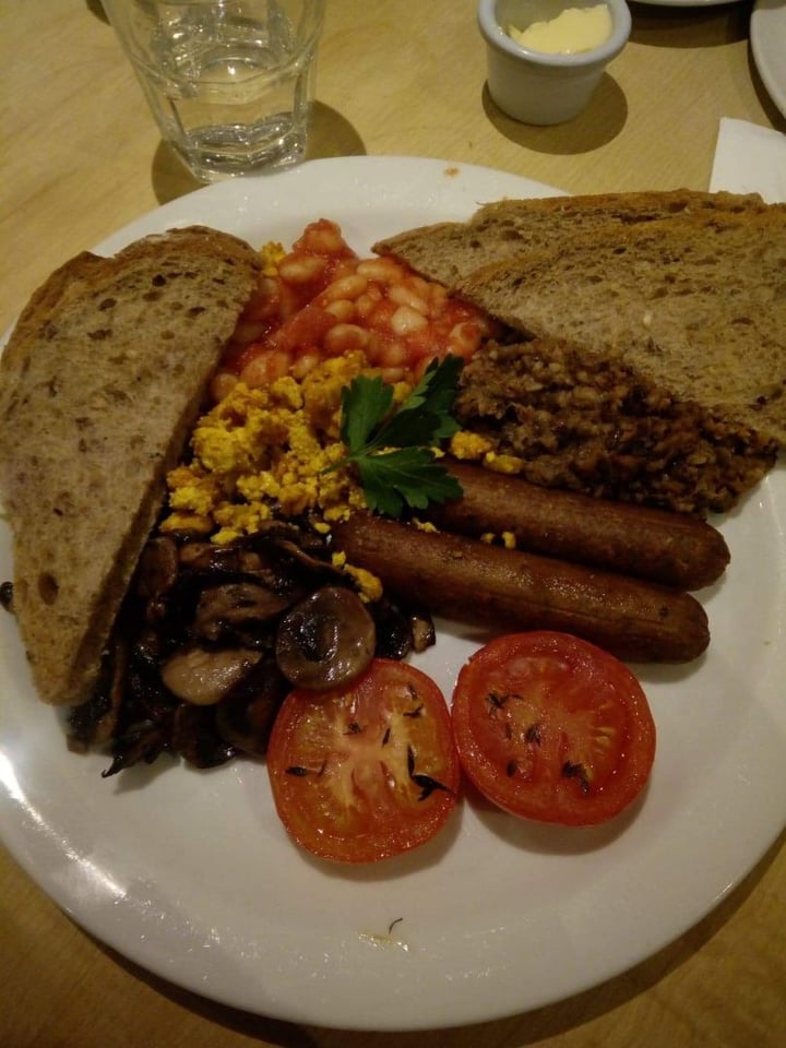 review photo of Hendersons Vegan Restaurant Vegan scottish breakfast shared by @louiseestperdue on 09 Jan 2020 - review