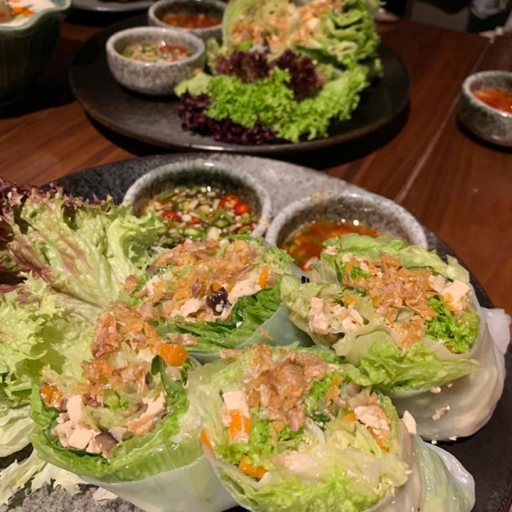 review photo of Mak Mak Raw wraps shared by @coconutandwhat on 30 Oct 2020 - review