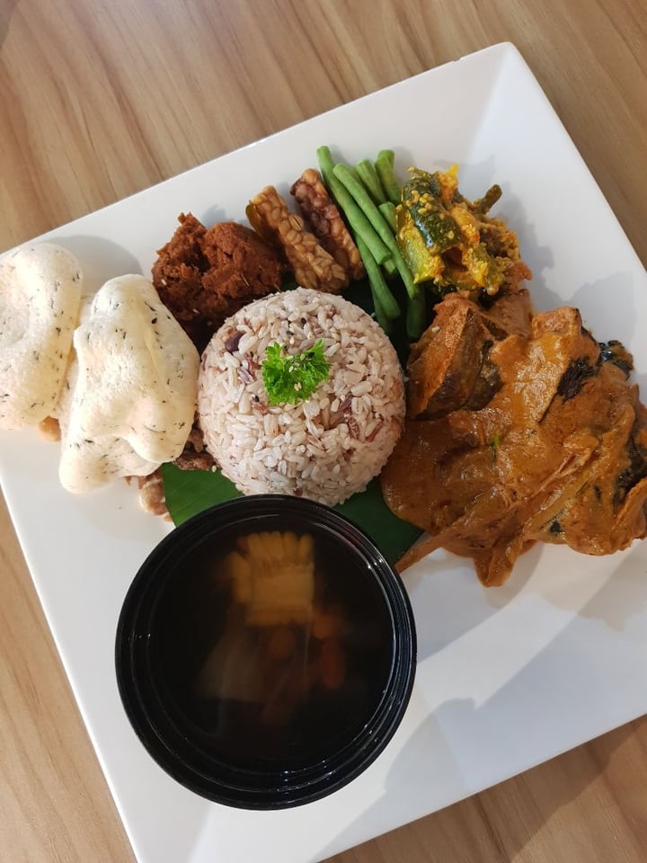 photo of Simple Life Healthy Vegetarian Restaurant - Bukit Bintang Kuala Lumpur Multi-Grain Rice Nasi Lemak shared by @shanna on  01 Feb 2019 - review