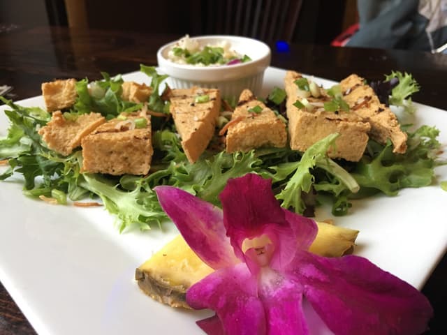 Photo of the dish “Tilted Hawaiian tofu wings”