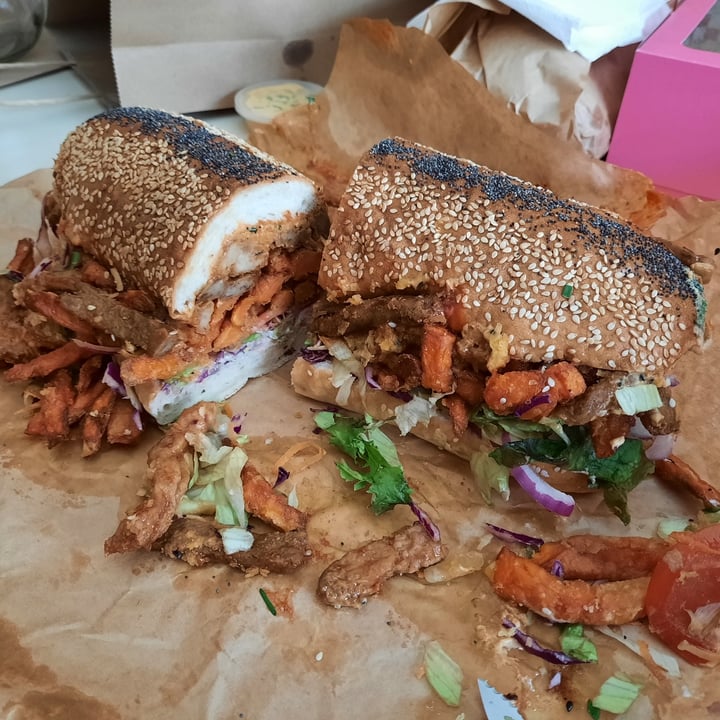 photo of Lekker Vegan Kloof Mixed Chickn and Beef Gatsby shared by @chrisl on  19 Dec 2020 - review