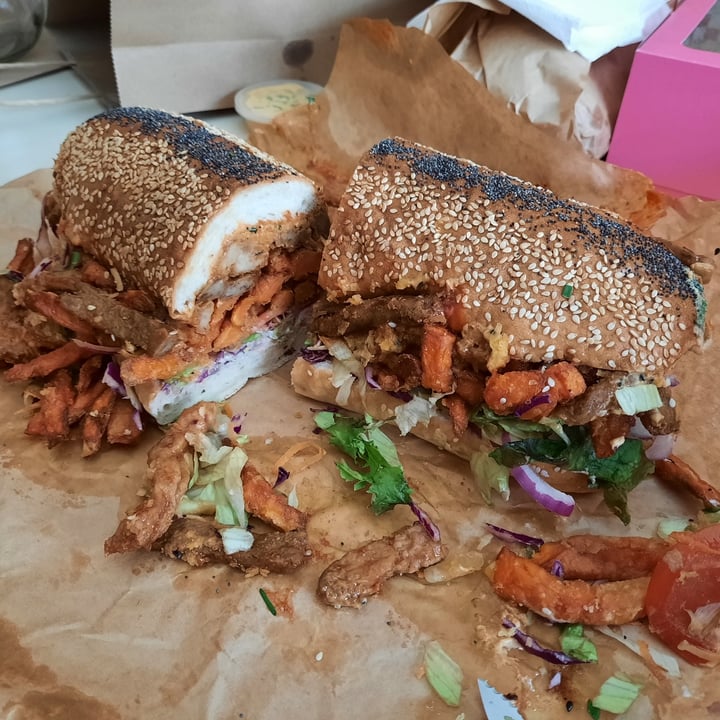 review photo of Lekker Vegan Kloof Mixed Chickn and Beef Gatsby shared by @chrisl on 19 Dec 2020 - review