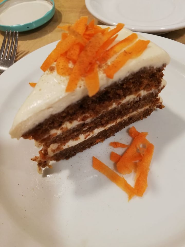 photo of Dolce Pizza y Los Veganos Carrot cake shared by @nrabaneda on  10 Mar 2020 - review
