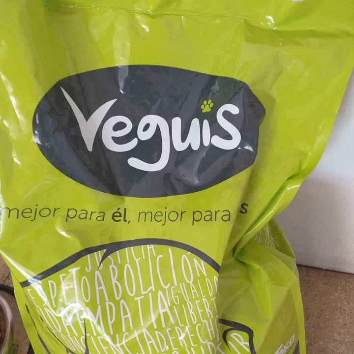 review photo of Veguis Balanceado Completo Canino Adulto 15kgs shared by @titarruski10 on 27 Nov 2020 - review