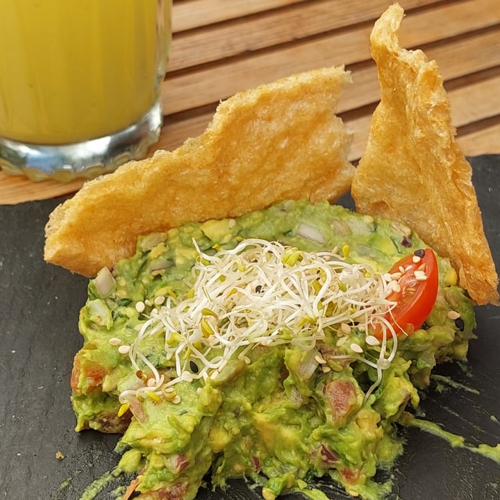 photo of Veguísima Guacamole shared by @heyannie on  19 Jan 2022 - review