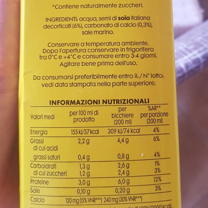 review photo of Esselunga - Smart Bevanda vegetale soia shared by @chiarabotto on 06 Apr 2022 - review