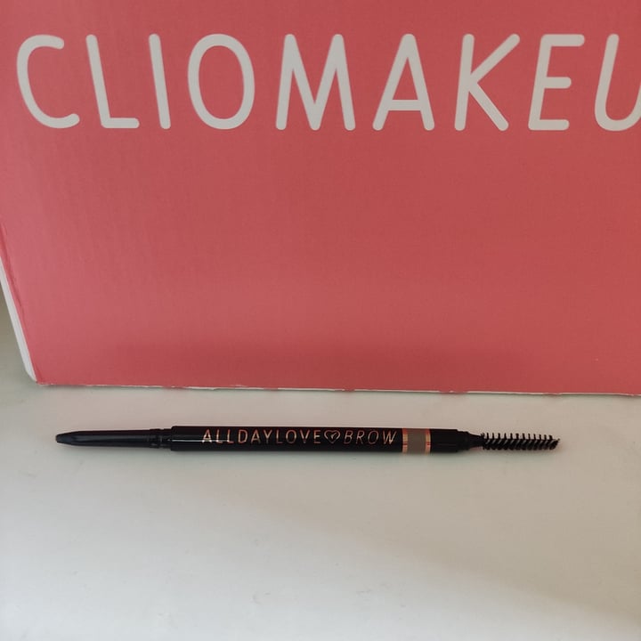 photo of Clio Makeup All Day Love Brow Blondie shared by @syliza on  18 May 2022 - review
