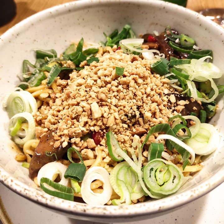 review photo of Maguro Restaurant & Sushi Bar Vege Dan Dan Noodles shared by @anna0806 on 31 Mar 2022 - review