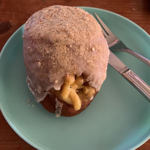 Photo of the dish “Mac N Cheez Donut”