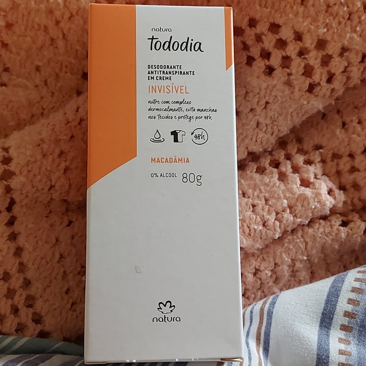 photo of Natura desodorante antitranspirante em creme Macâdemia  shared by @lucoruja on  03 May 2022 - review