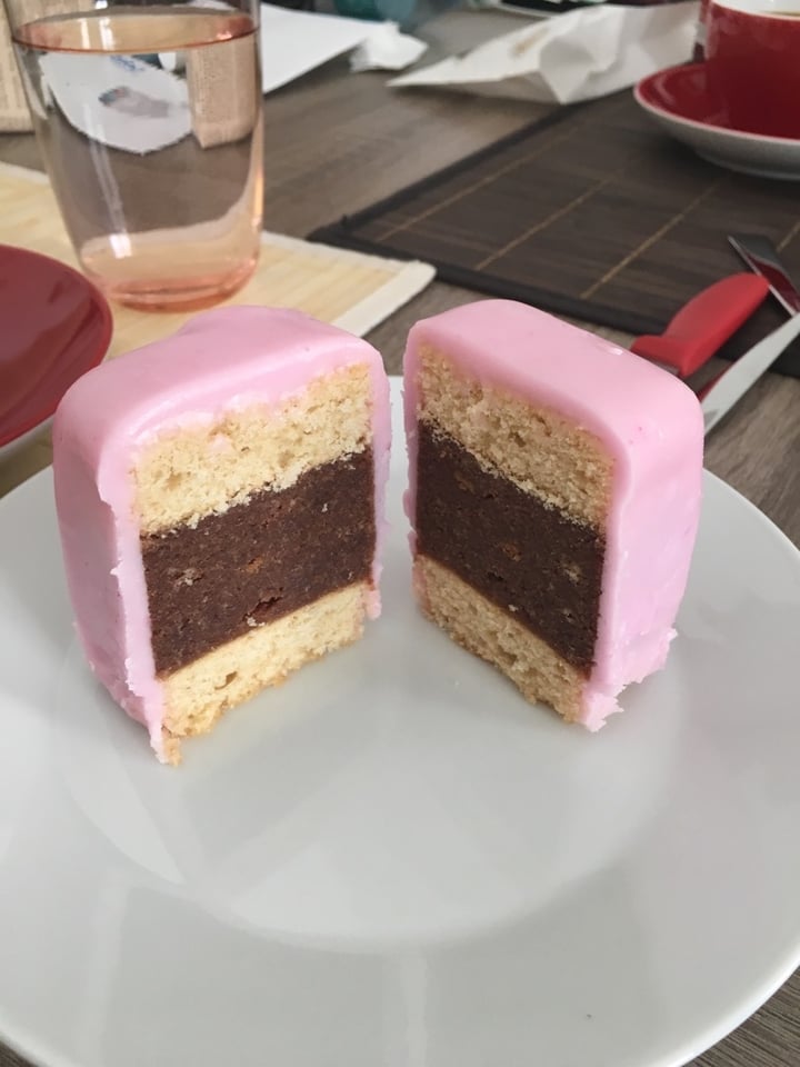 photo of MaranVEGAN GmbH Punschkrapferl & Cakes shared by @janakup on  09 Mar 2020 - review