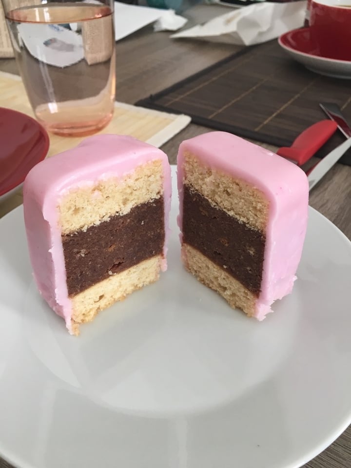 review photo of MaranVEGAN GmbH Punschkrapferl & Cakes shared by @janakup on 09 Mar 2020 - review