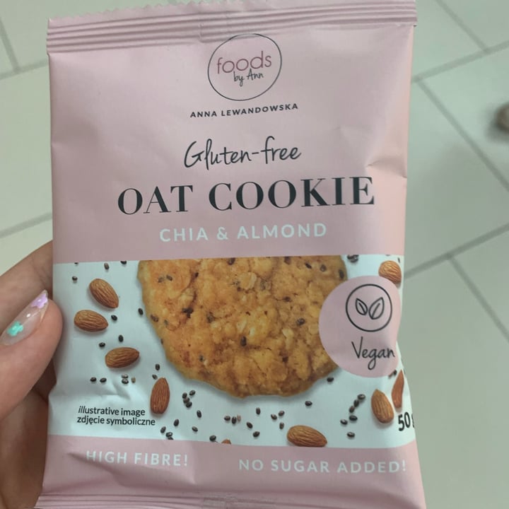 photo of Foods By Ann Gluten Free Oat Cookie Chia And Almond shared by @mmmmmmmmskinny on  15 Aug 2022 - review