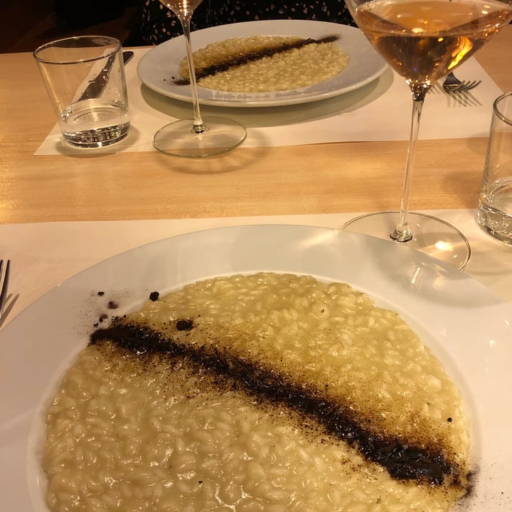 review photo of Realda Srl Risotto con topinambur e polvere di liquirizia shared by @valentina88 on 01 Feb 2022 - review